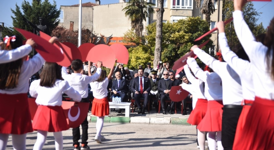 Cumhuriyetin 101'nci yıl dönümü Yenişehir'de coşkuyla kutlandı!