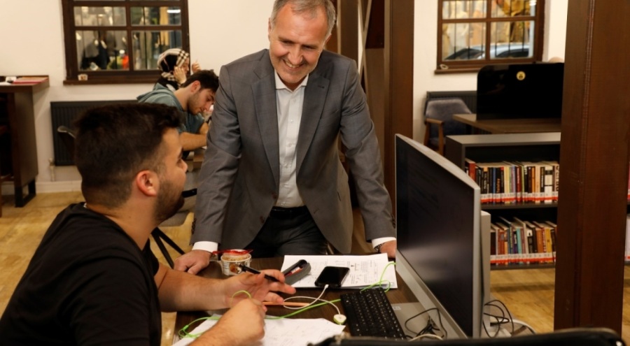 İnegöl Belediye Başkanı Taban'dan öğrencilere müjde