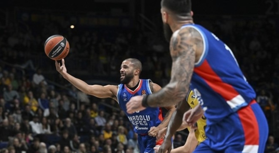 Anadolu Efes Almanya'da galip oldu