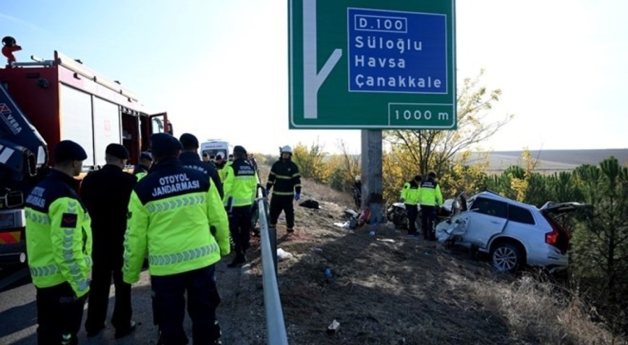 Feci kaza: 2 ölü, 3 yaralı