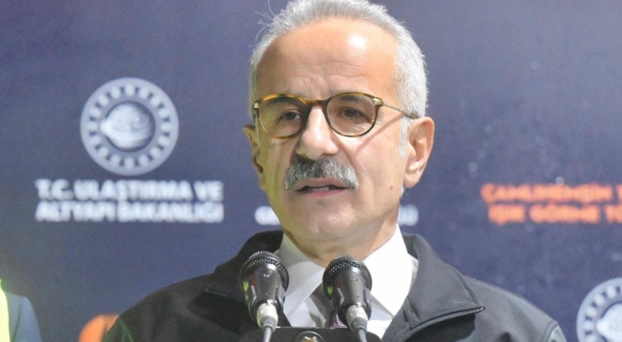 Bakan Uraloğlu: Dağları tünellerle delerek ihtiyaç duyulan projeleri gerçekleştirdik
