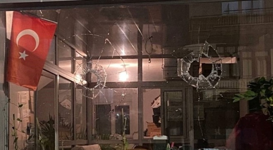 Kar maskeli, motosikletli saldırı