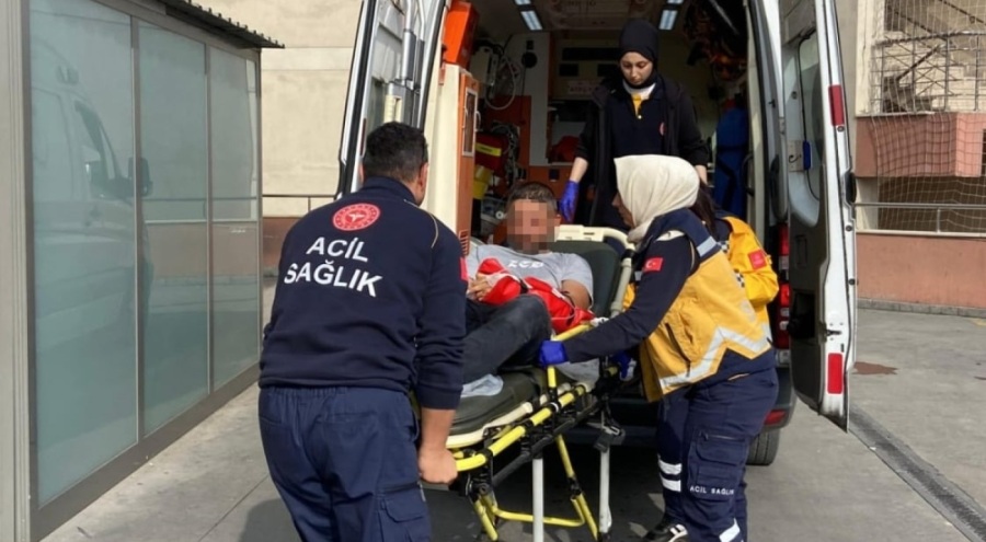 Tavuk-yem tartışmasında 2 yeğenini pompalı tüfekle vurdu