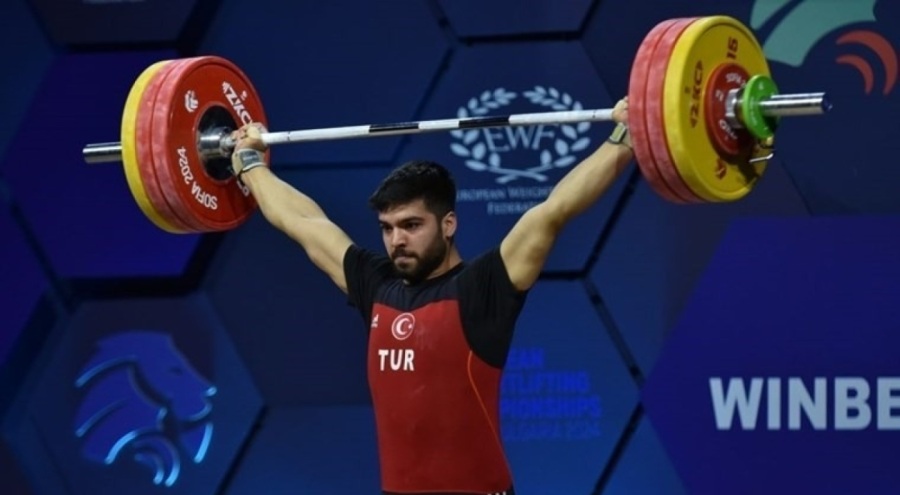 Milli halterci Enes Çelik Avrupa Şampiyonası'na damga vurdu!