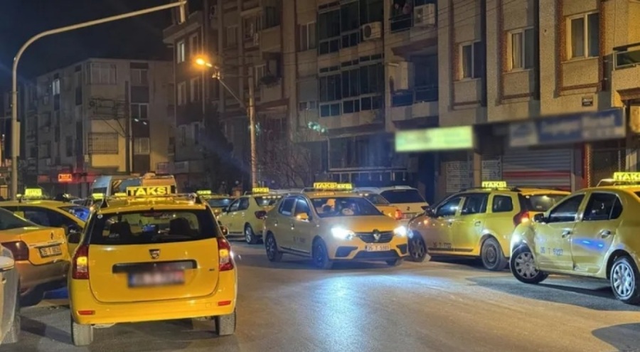 Bindiği takside bıçaklanarak katledildi