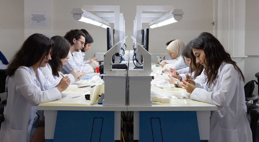 Türkiye'nin ilk Sağlık Bilimleri Festivali'ne 1203 başvuru