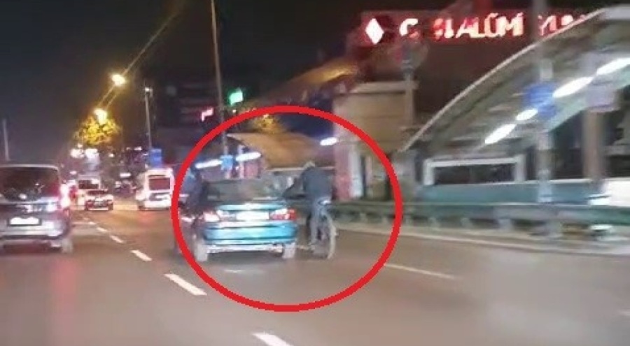 Bursa'da tehlikeli yolculuk kamerada