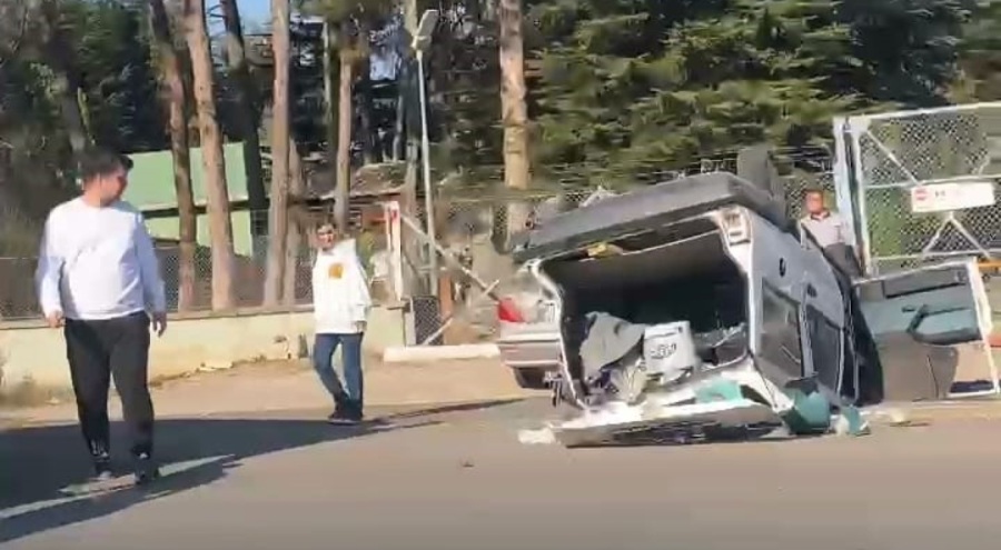 Bursa'da takla atan araçtan sağ çıktı