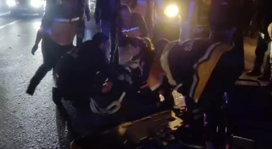 Bursa'da motosiklet traktör römorkuna çarptı: 1 ağır yaralı