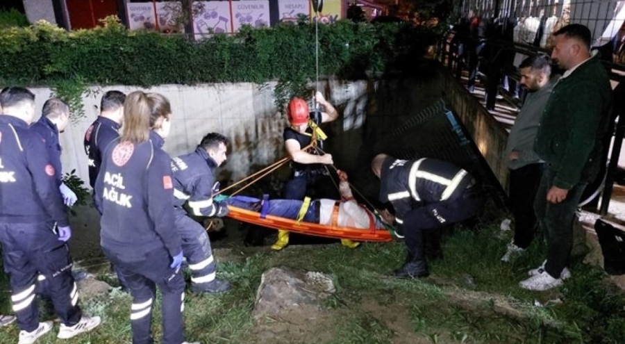 Otomobil dereye uçtu: 1 ölü, 1 yaralı