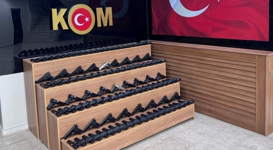 Şanlıurfa'da 105 ruhsatsız tabanca ele geçirildi