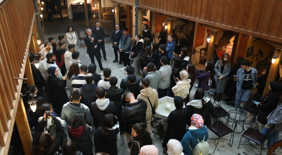 Bursa'ya yeni gelen üniversite öğrencileri İnegöl'ü tanıyor