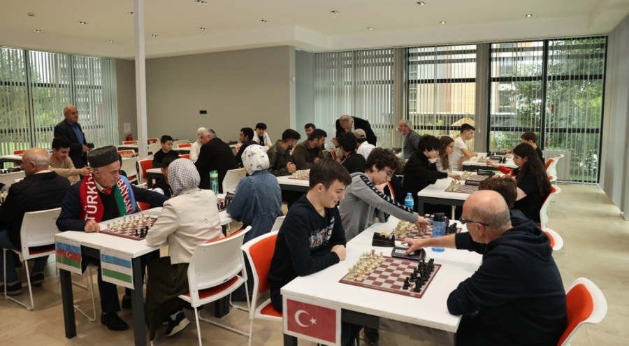 Türk Dünyası Kardeşlik Satranç Turnuvası Nilüferde düzenlendi