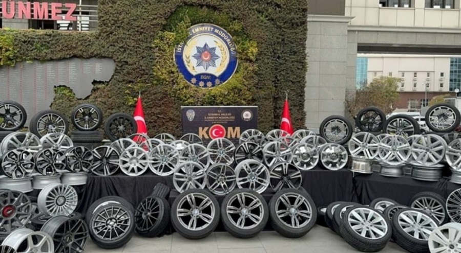 Kaçak lastik ve jant operasyonu: 30 milyon liralık malzeme ele geçirildi