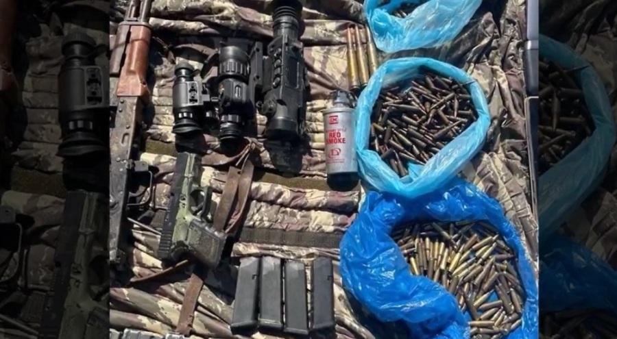 Pençe-Kilit'te silah ve mühimmat ele geçirildiği açıklandı