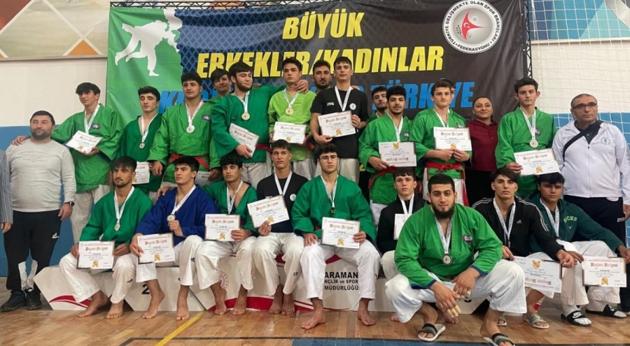 Türkiye Kuraş Şampiyonası'ndan Bursa'ya büyük gurur