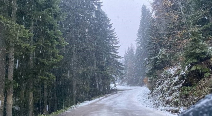Karabük'te yüksek kesimlere kar yağdı!