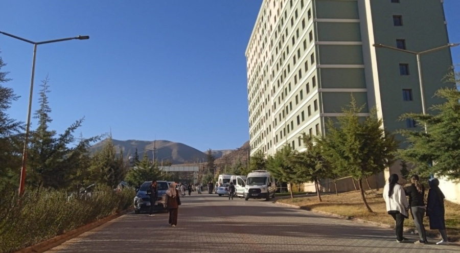 Şüpheli ölüm! Kaldığı kız yurdunun önünde cansız bedeni bulundu