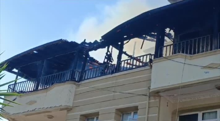 3 katlı binada çıkan yangında 3 kişi mahsur kaldı!