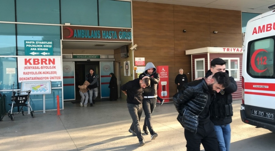 Bursa'da polisten kaçan araçta 1 kilogram uyuşturucu yakalandı