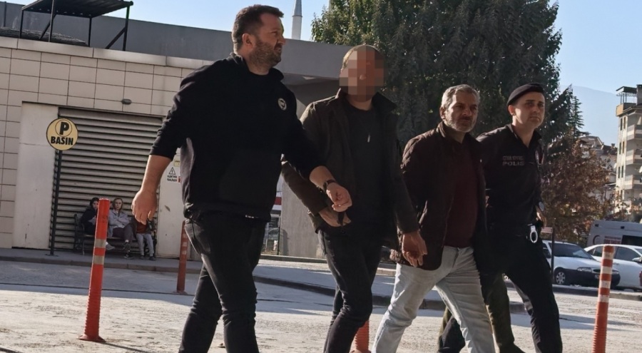 Bursa'da dolandırıcılık suçundan aranan zanlı tutuklandı