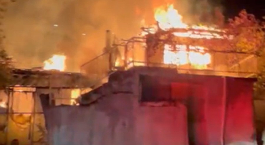 Sobadan çıkan yangında ev küle döndü!