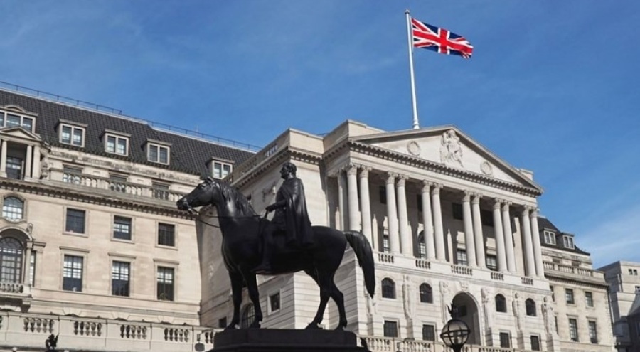 İngiltere'den faiz indirim kararı