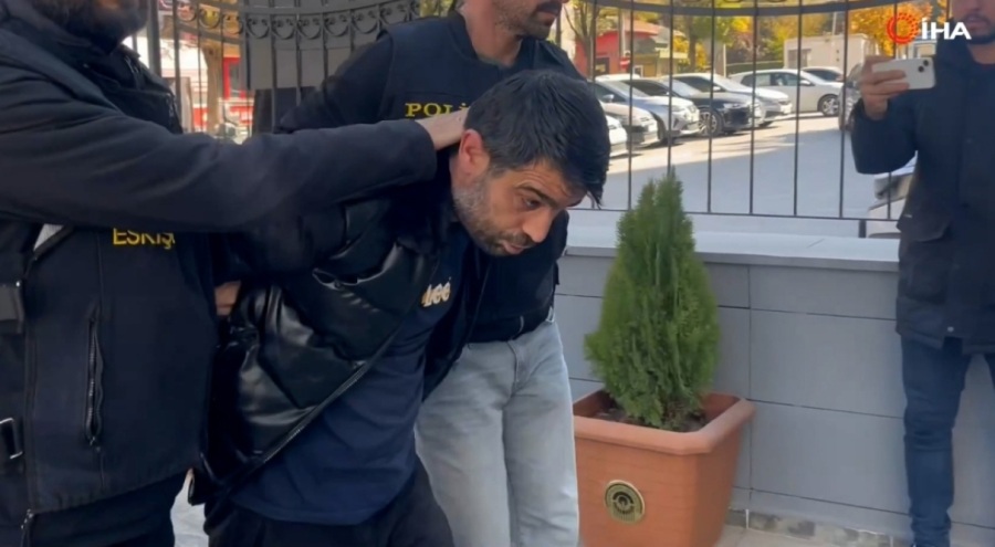 Pes dedirten ifade: "Durduk yere bıçakladım"