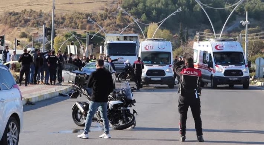 Trafik kazası: 2'si polis 4 yaralı