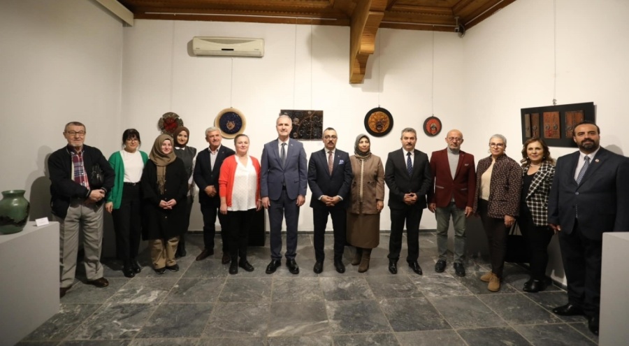 "Hayra Açılan Kapılar Geleneksel Kapı Tokmakları Sergisi" İnegöl Kent Müzesinde sunuldu