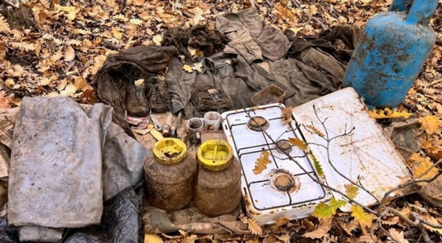 PKK'ya ait sığınakta yaşam malzemesi ele geçirildi