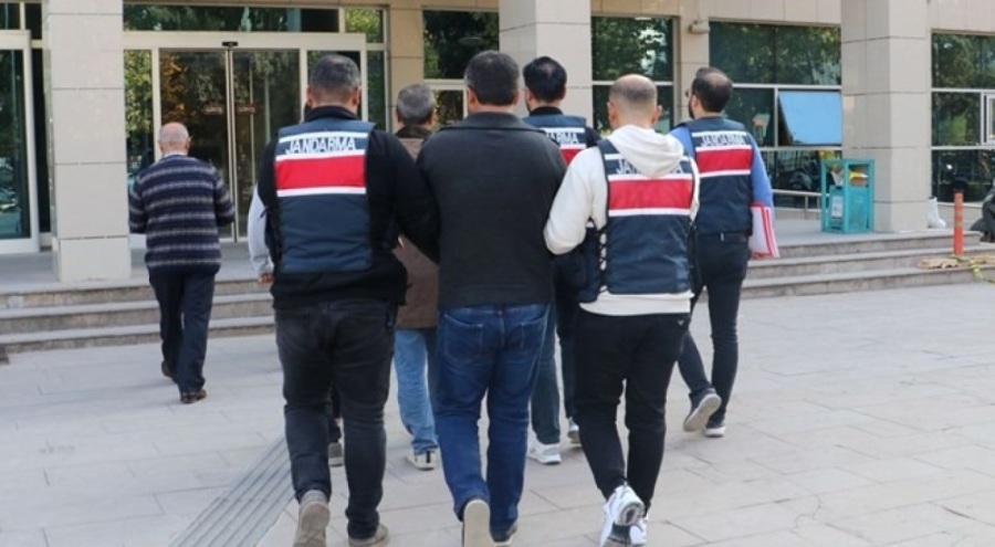 Terör örgütü PKK/YPG üyesi iki kişi tutuklandı