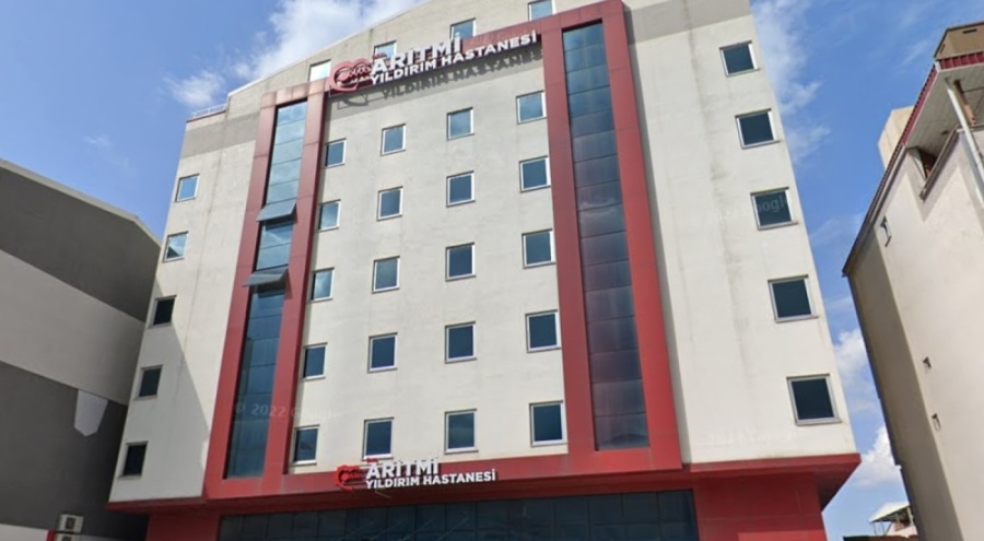 Bursa'daki özel hastane ruhsatı icra yoluyla satışta!