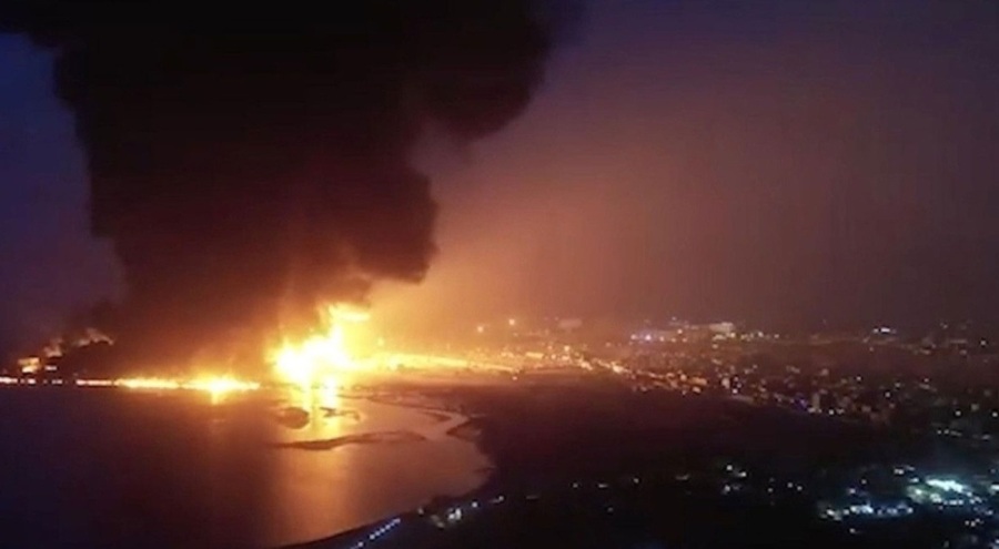 Hizbullah ve Husiler İsrail'in askeri üslerini hedef aldıklarını açıkladı