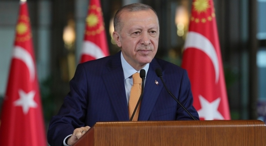 Cumhurbaşkanı Erdoğan Azerbaycan'ın Devlet Bayrak Günü'nü kutladı