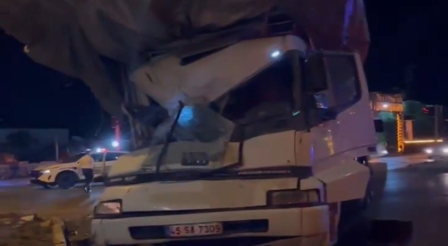 Balıkesir'de meydana gelen kazada yaralı sayısı 14'e çıktı