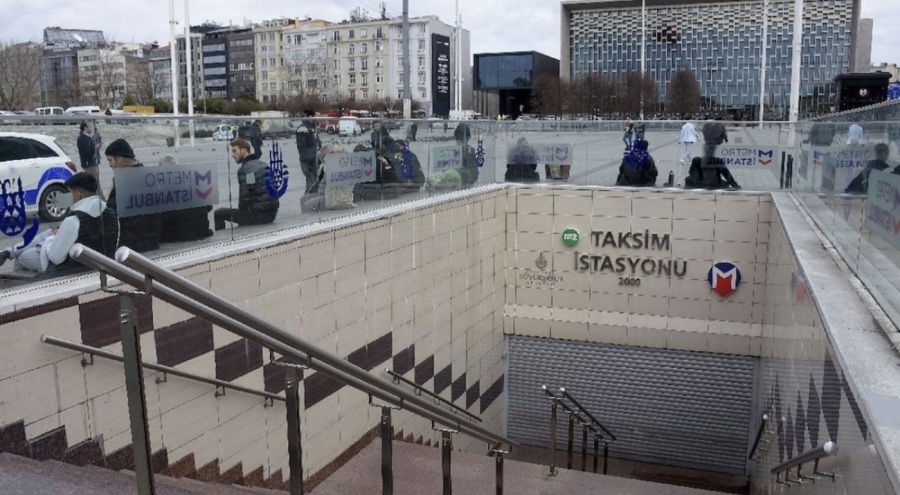Taksim metrosunda intihar girişimi yaşandı!