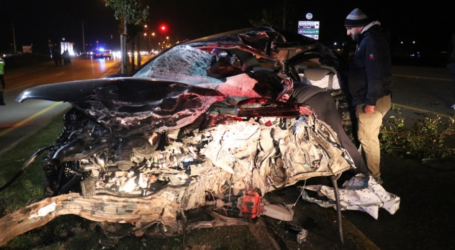 Duble yolda zincirleme kaza, ortalık savaş alanına döndü!