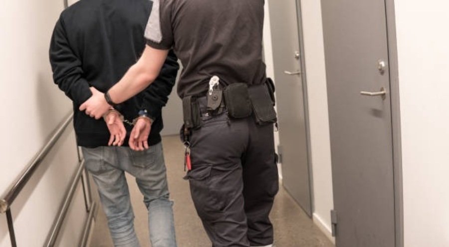 Sosyal medyadan gerçek dışı paylaşımlar yapan ve başsavcıyı hedef gösteren zanlı tutuklandı