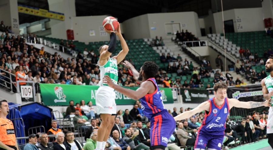 Bursaspor Basketbol, Bahçeşehir Koleji'ni mağlup etti