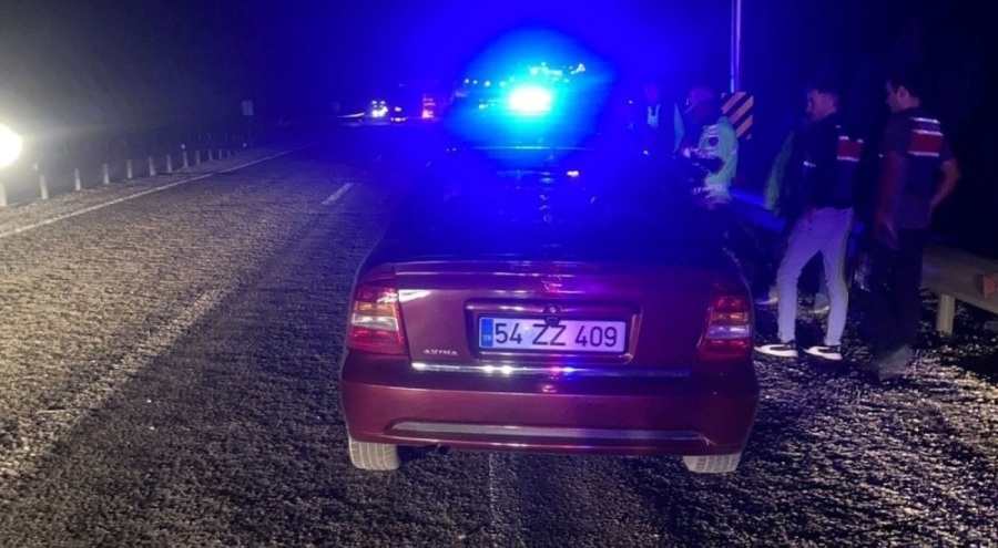 Lastik değiştirirken canlarından oldular!