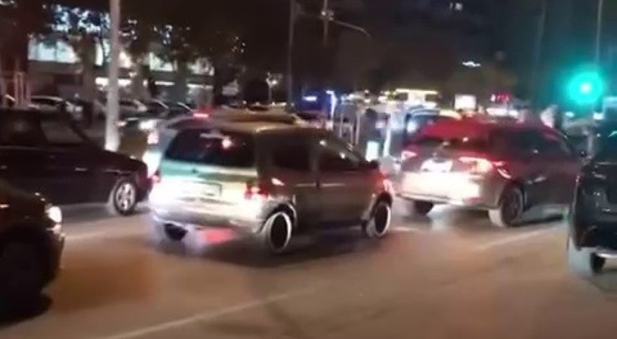Bursa'da asker eğlencesinde yolu kesip çiftetelli oynadılar