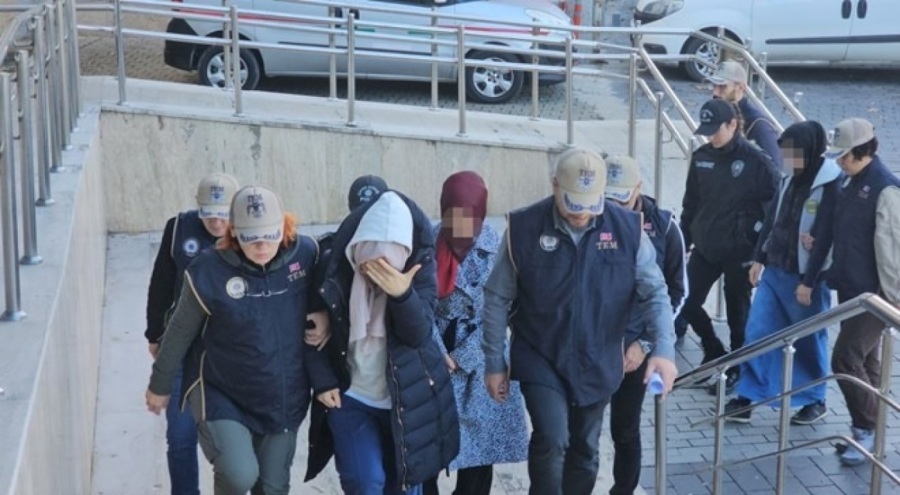 FETÖ'nün ALES ve YDS oyunu! 2'si akademisyen, 5 şüpheliye gözaltı