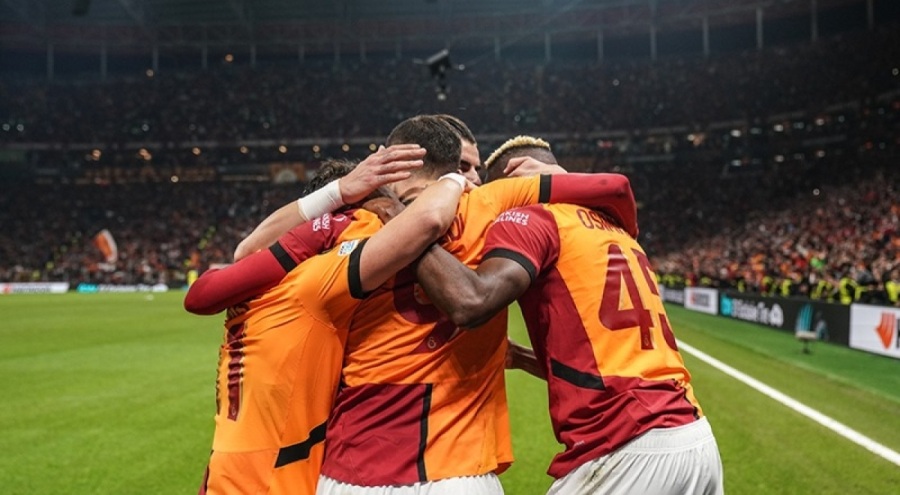 Galatasaray yenilgisiz milli araya moralli girdi
