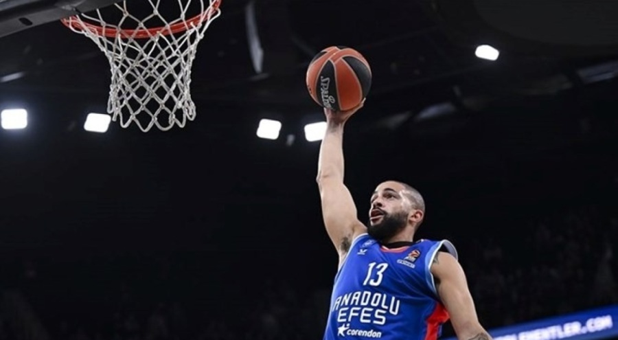 Anadolu Efes, Baskonia'ya konuk olacak