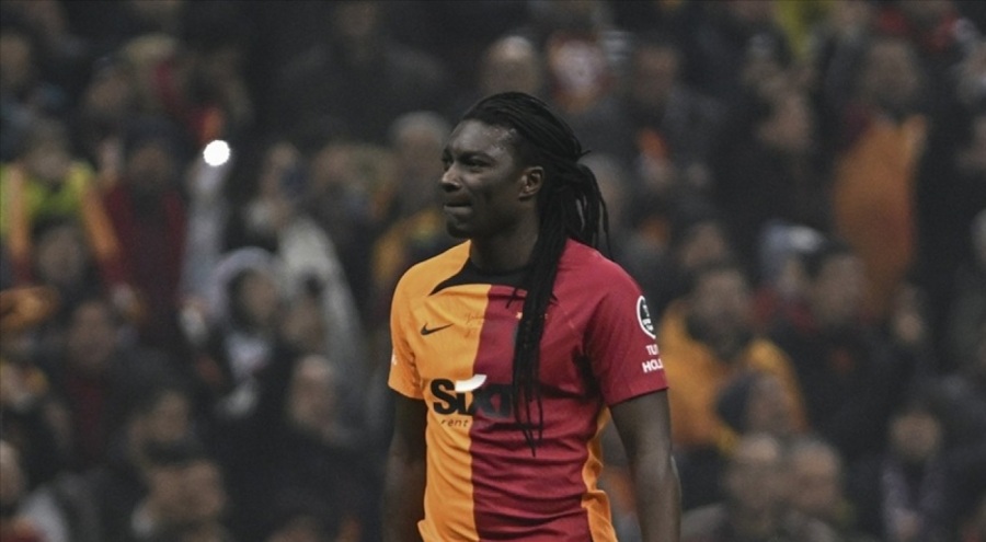Bafetimbi Gomis futbolu bıraktığını açıkladı