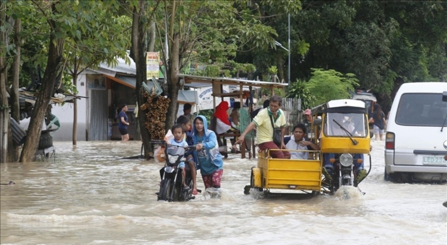 Filipinler'de, Toraji Tayfunu nedeniyle 2 bin 500 mahalle tahliye edilecek