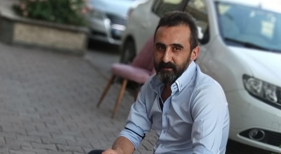 Polislerle bekçiyi bıçakla yaralayan bipolar hastasının öldürülmesinde 3 polise 'meşru müdafaadan' beraat kararı