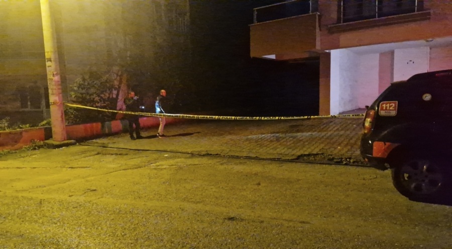 'Müşterilerini benimle paylaş' kavgasında 1 kişi tabancayla yaralandı