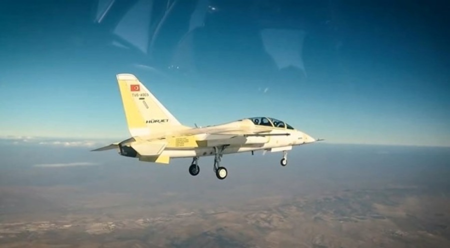 HÜRJET'in ikinci prototipi, üzerinde yazılı şehit isimleriyle uçtu